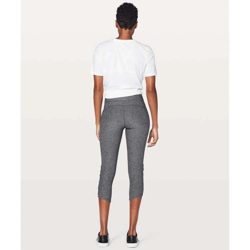 Lululemon Tied To It Crop 21 Black 4 EUC Mesh Lace Up Yoga Leggings Capris Pants